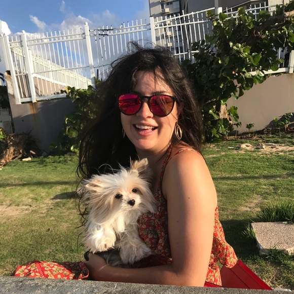 Meet your Posher, Caro - Picture 2 of 5